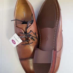 Men leather toe shoe